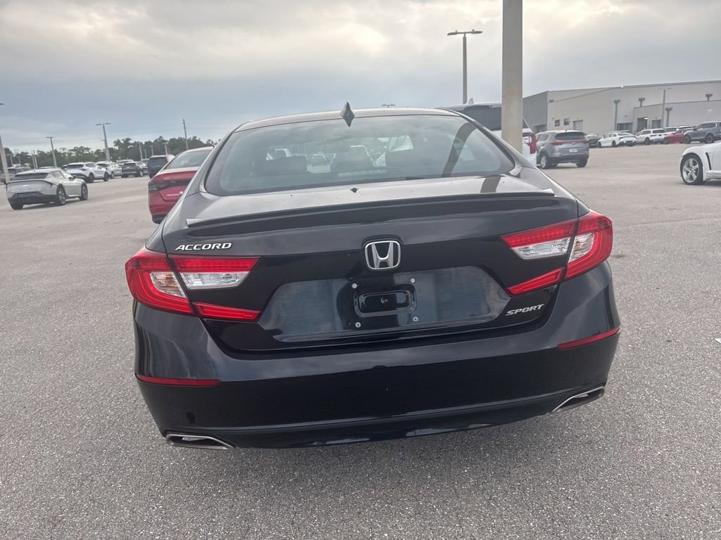 Used 2022 Honda Accord Sport image 6