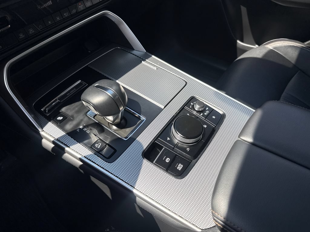 Certified 2025 MAZDA CX-90 Plug-In Hybrid w/ Preferred AWD/4WD image 24