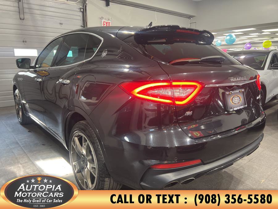 Used 2019 Maserati Levante GranSport image 48
