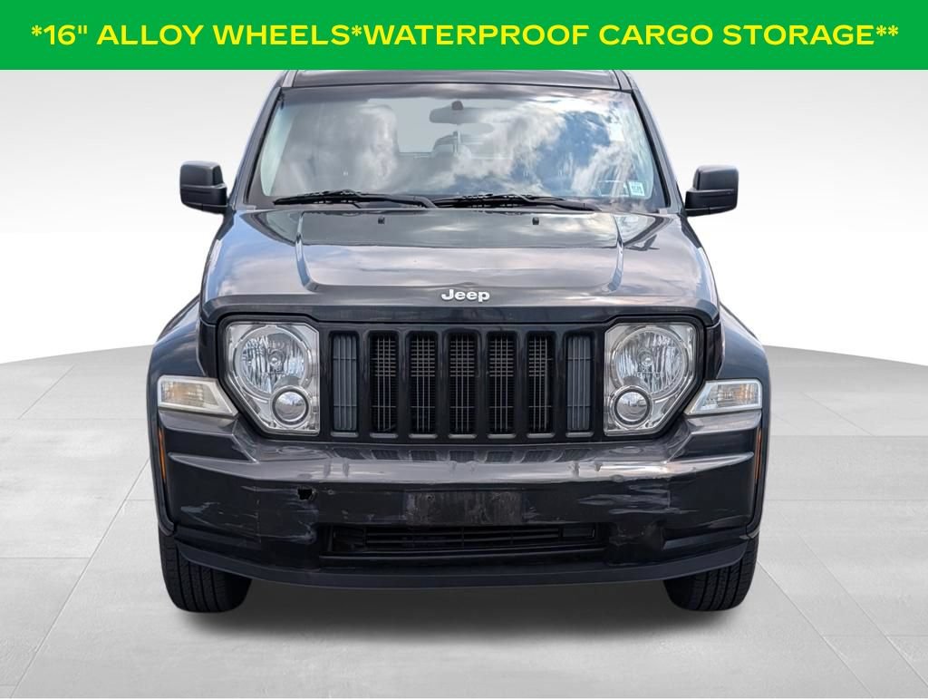 Used 2011 Jeep Liberty Sport AWD/4WD image 2
