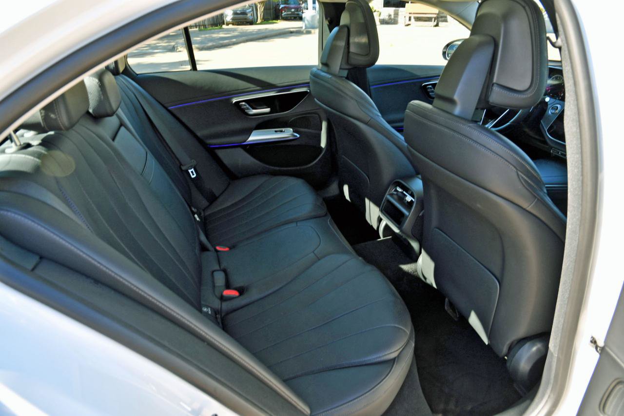 Used 2025 Mercedes-Benz E 350 Sedan image 41