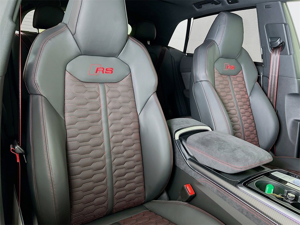 New 2026 Audi RS Q8 performance image 28