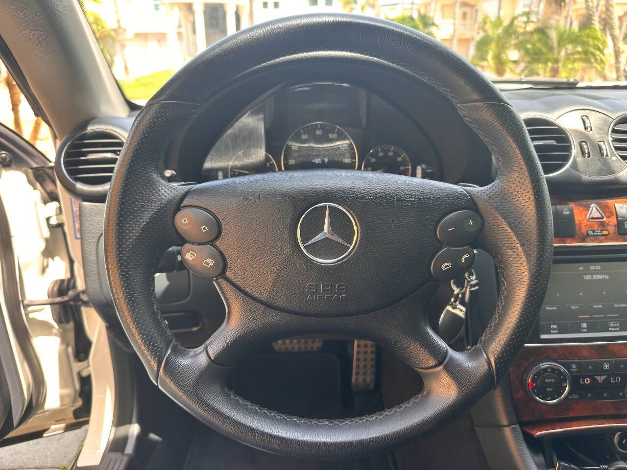 Used 2009 Mercedes-Benz CLK 550 Cabriolet image 15