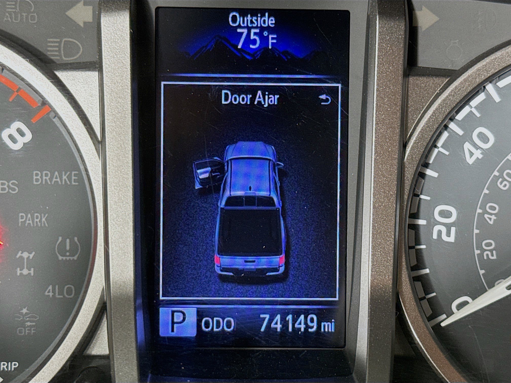 Used 2020 Toyota Tacoma SR5 image 15