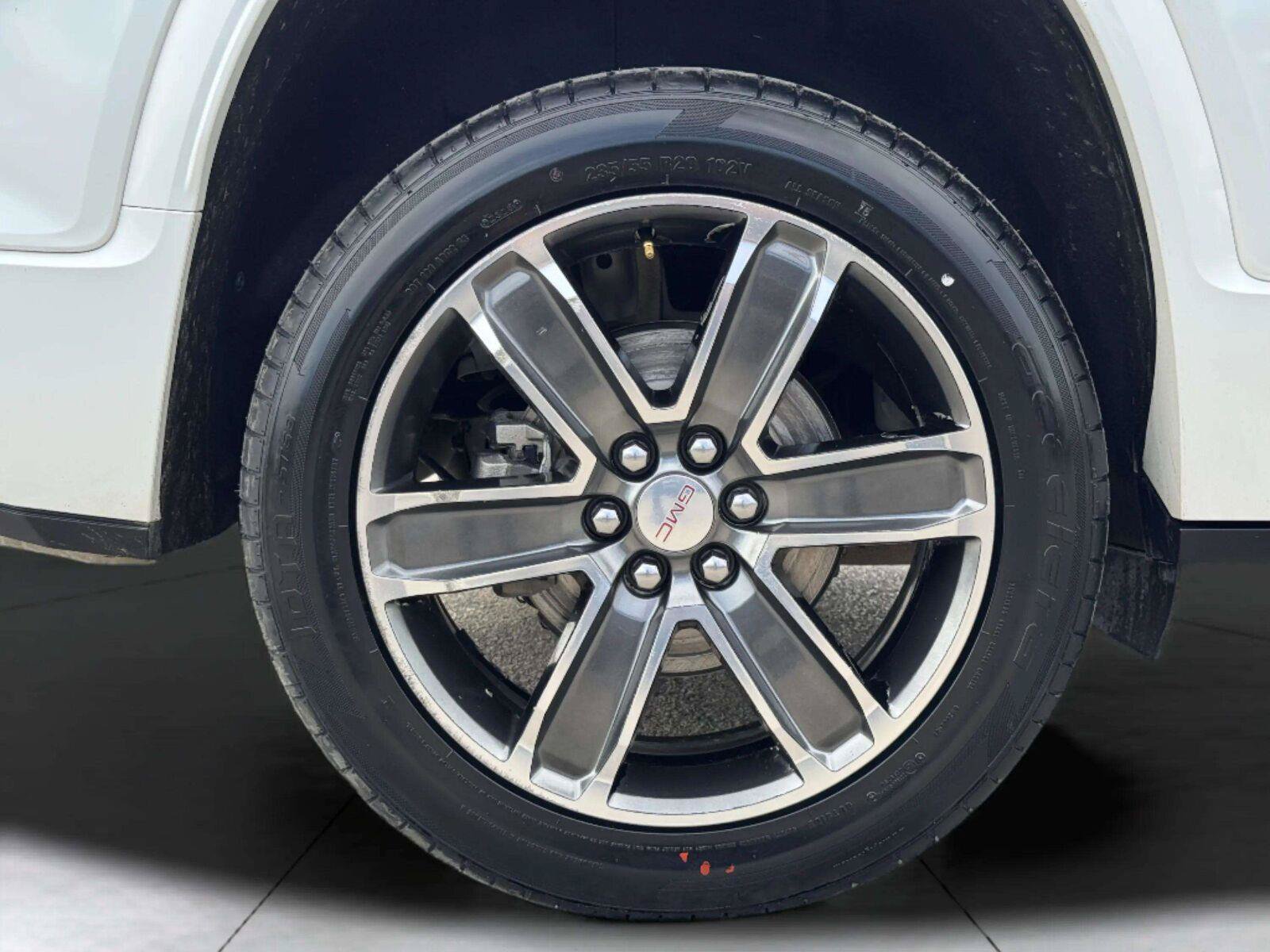 Used 2019 GMC Acadia Denali w/ Technology Package AWD/4WD image 51