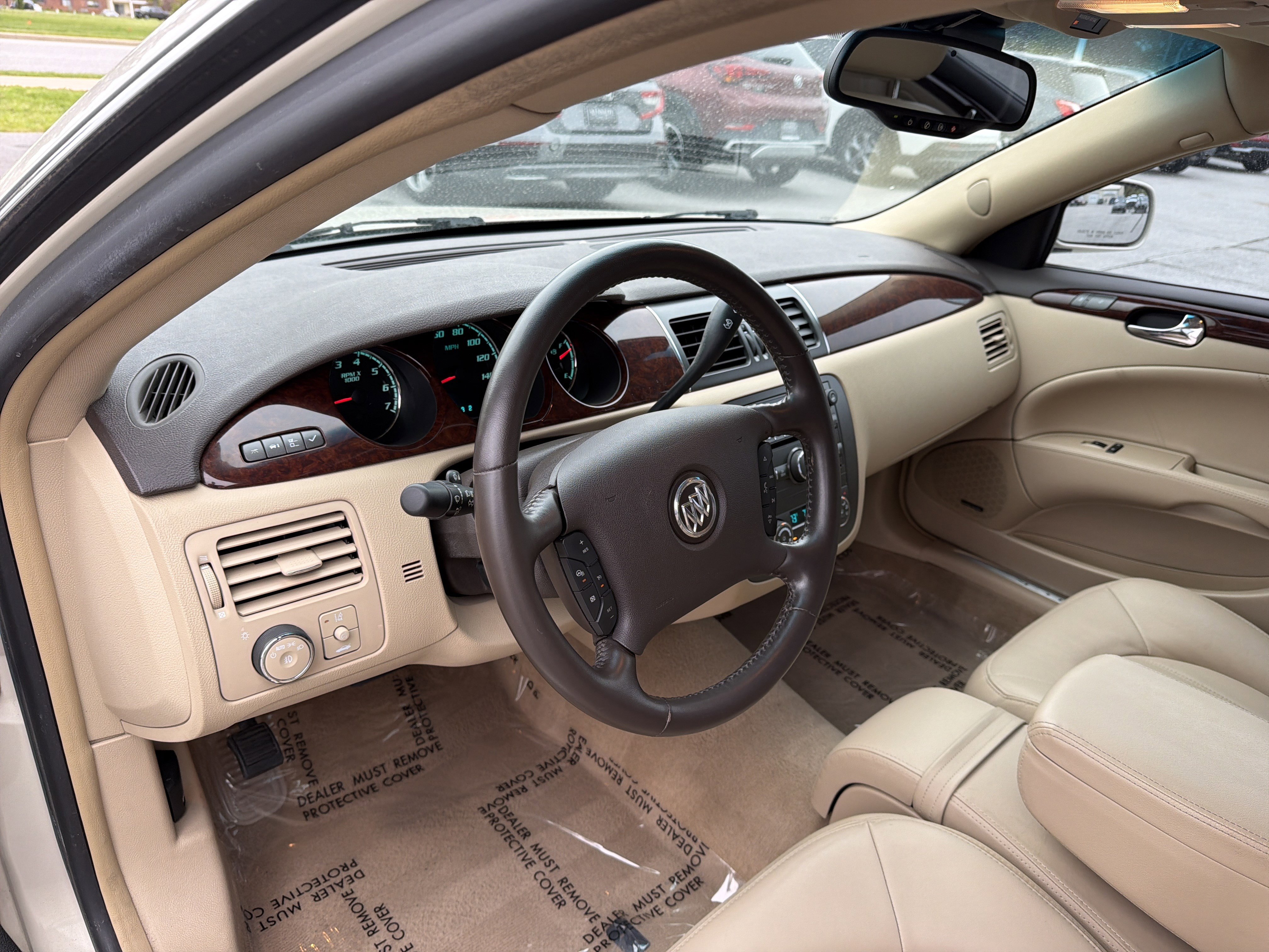 Used 2011 Buick Lucerne CXL FWD image 13