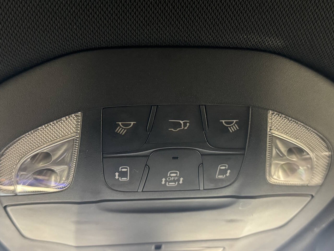 Used 2018 Chrysler Pacifica Touring Plus w/ S Appearance Package FWD image 30