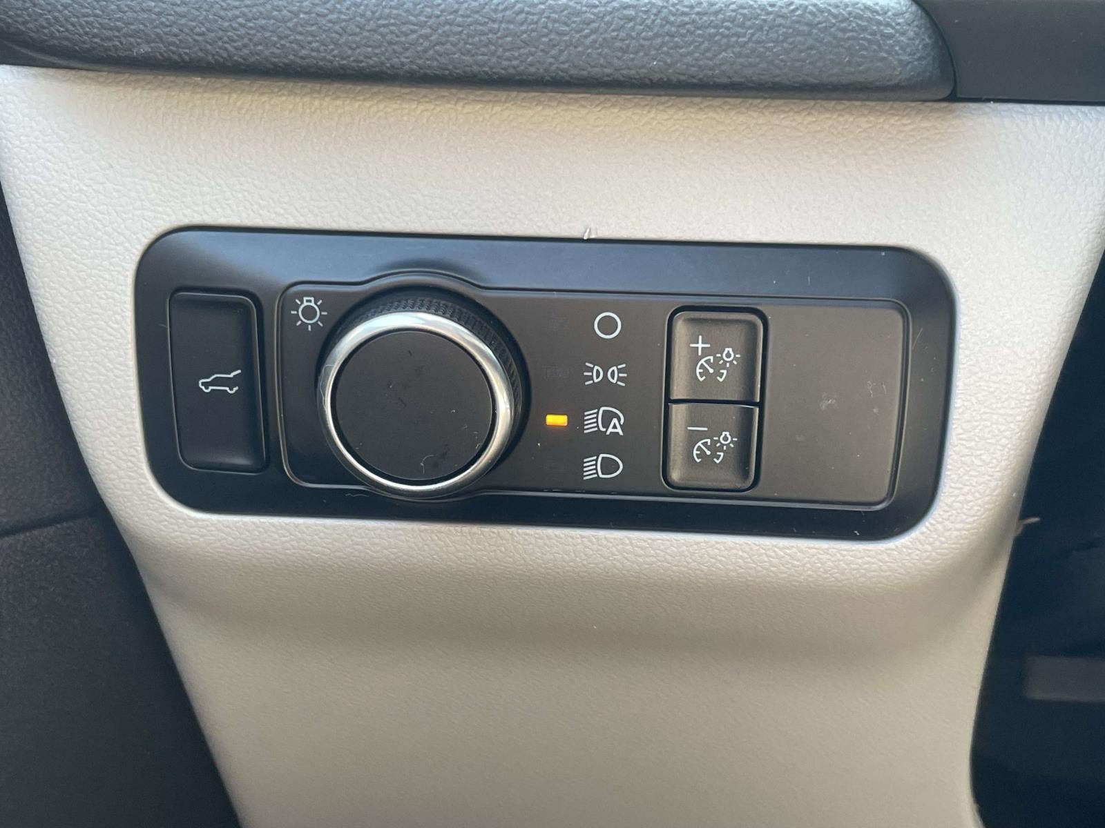 Used 2023 Ford Escape Active w/ Tech Pack #2 FWD image 19