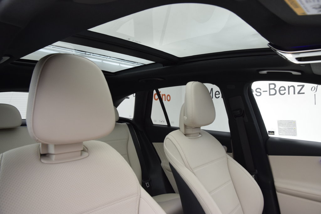 Certified 2026 Mercedes-Benz GLC 300 image 18
