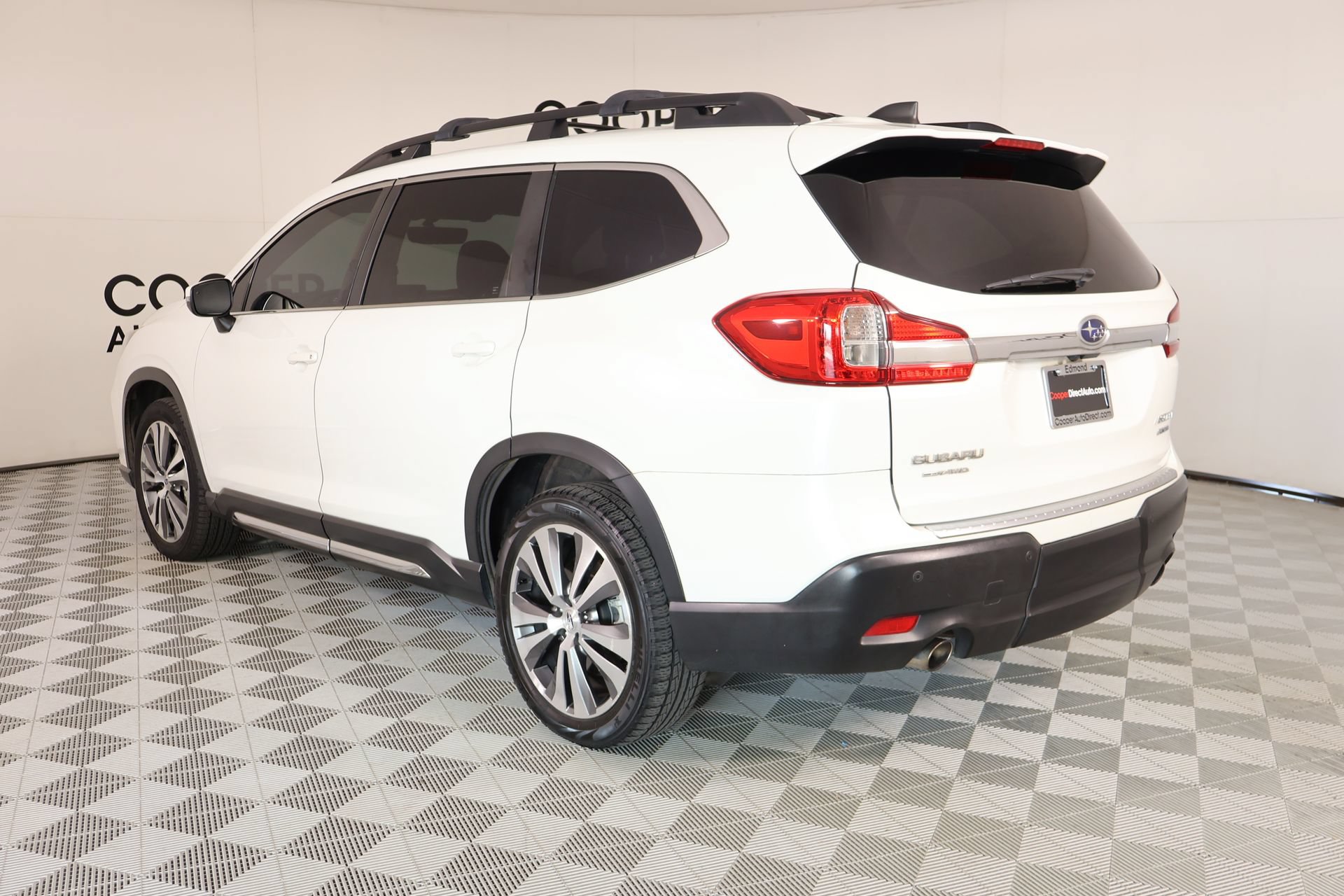 Used 2022 Subaru Ascent Limited w/ Technology Package AWD/4WD image 25