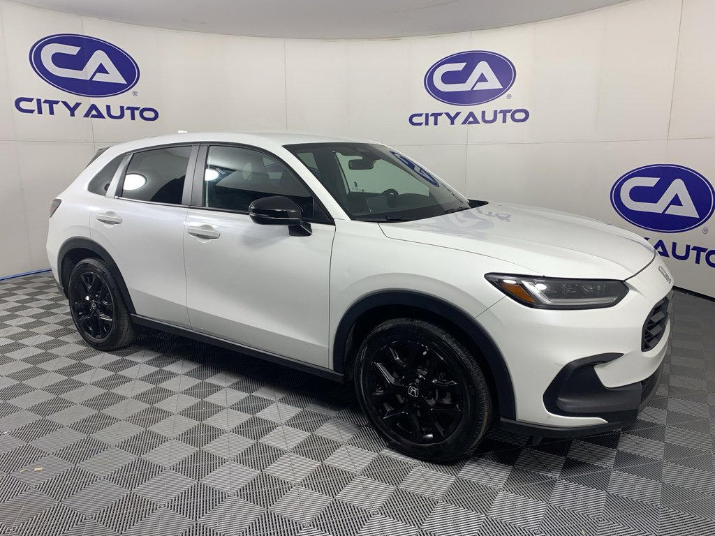 Used 2025 Honda HR-V Sport image 1