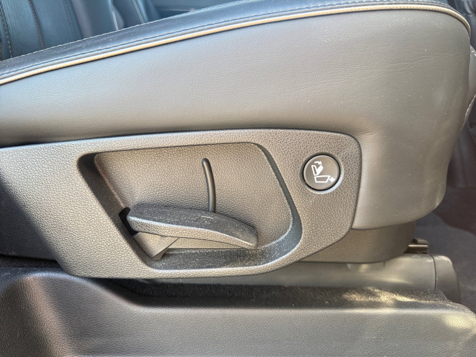 Used 2022 Hyundai Palisade Calligraphy FWD image 36