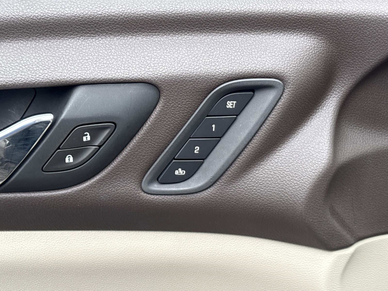 Used 2019 GMC Acadia Denali w/ Technology Package FWD image 13
