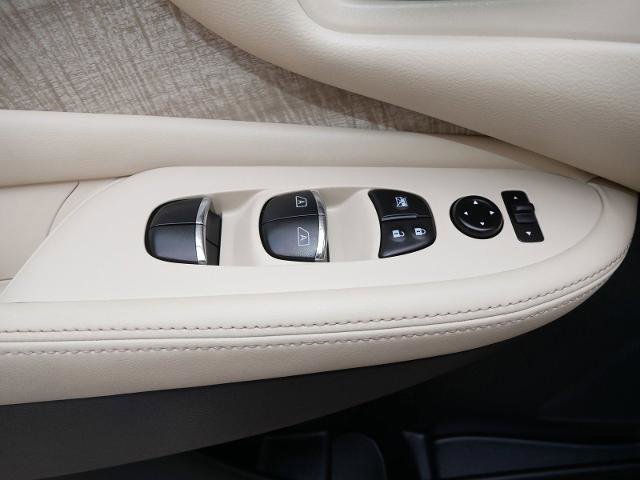 Certified 2024 Nissan Murano SL image 17