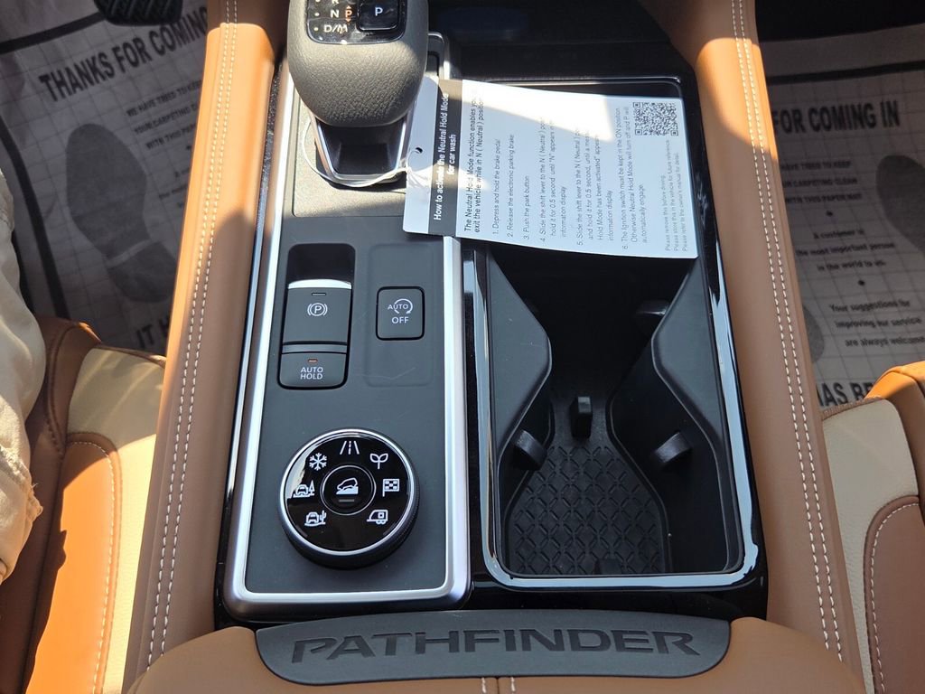 New 2026 Nissan Pathfinder Platinum AWD/4WD image 18