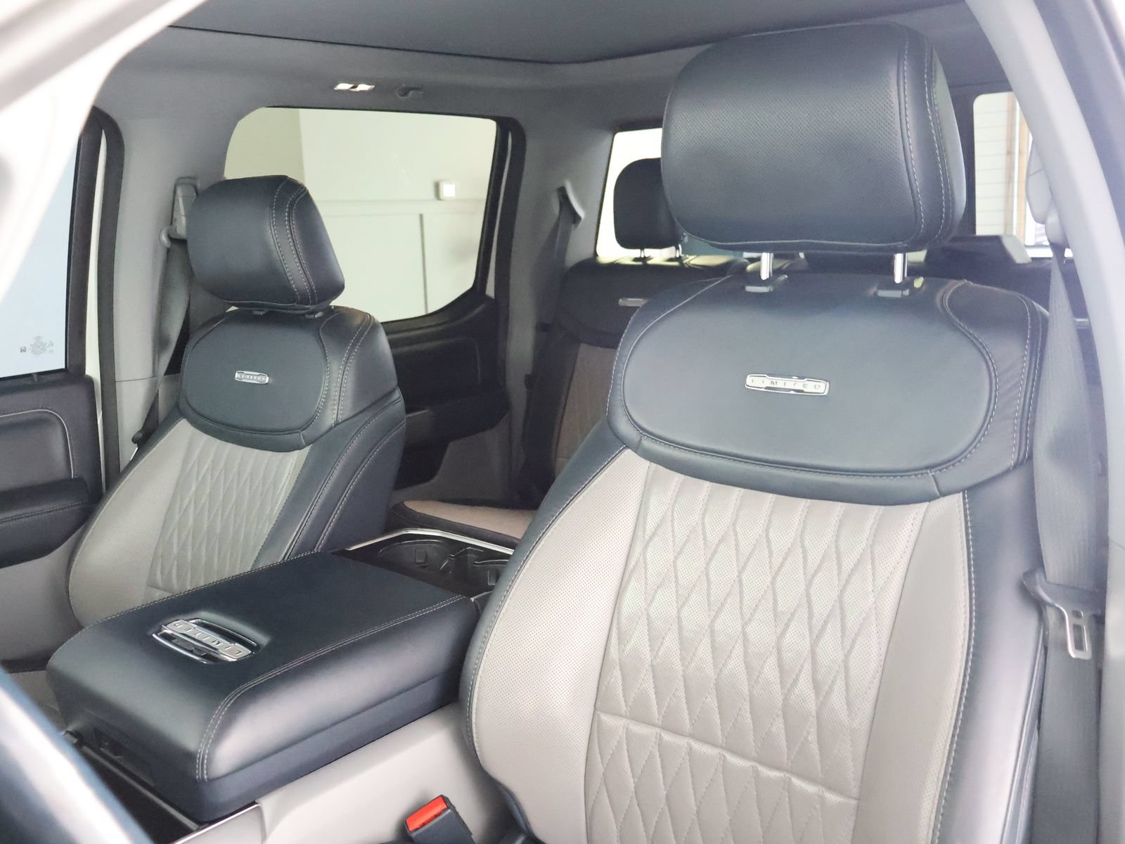 Used 2021 Ford F150 Limited AWD/4WD image 26