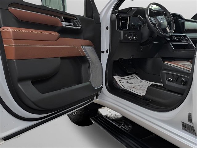 Used 2024 GMC Sierra 3500 Denali Ultimate image 30