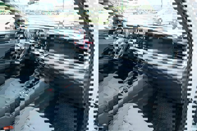 New 2026 Volkswagen Tiguan SE R-Line image 39