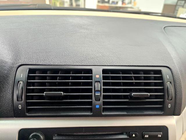 Used 2002 BMW 325i Sedan image 17