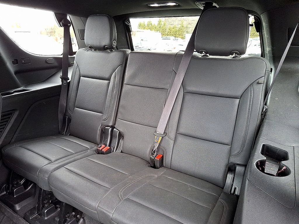 Used 2023 Chevrolet Tahoe Z71 w/ Luxury Package AWD/4WD image 9