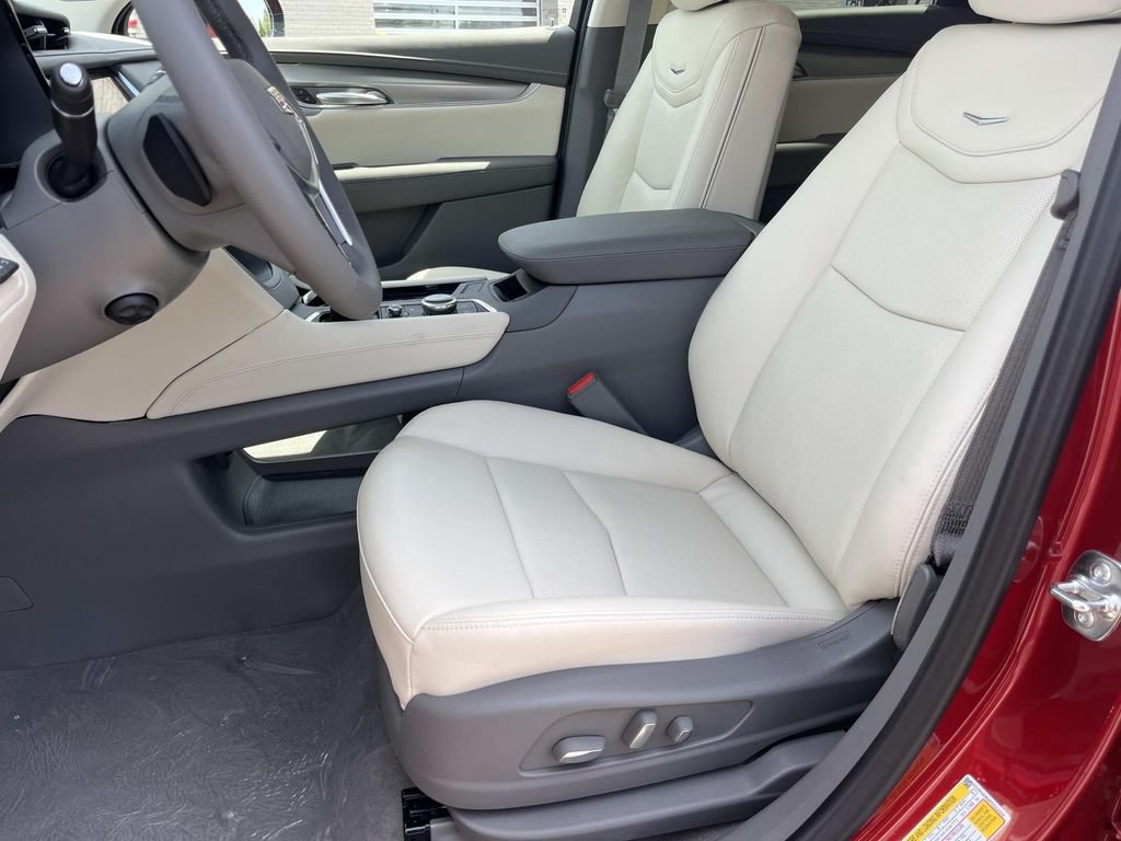 New 2026 Cadillac XT5 Premium Luxury w/ Driver Assist Package AWD/4WD image 21