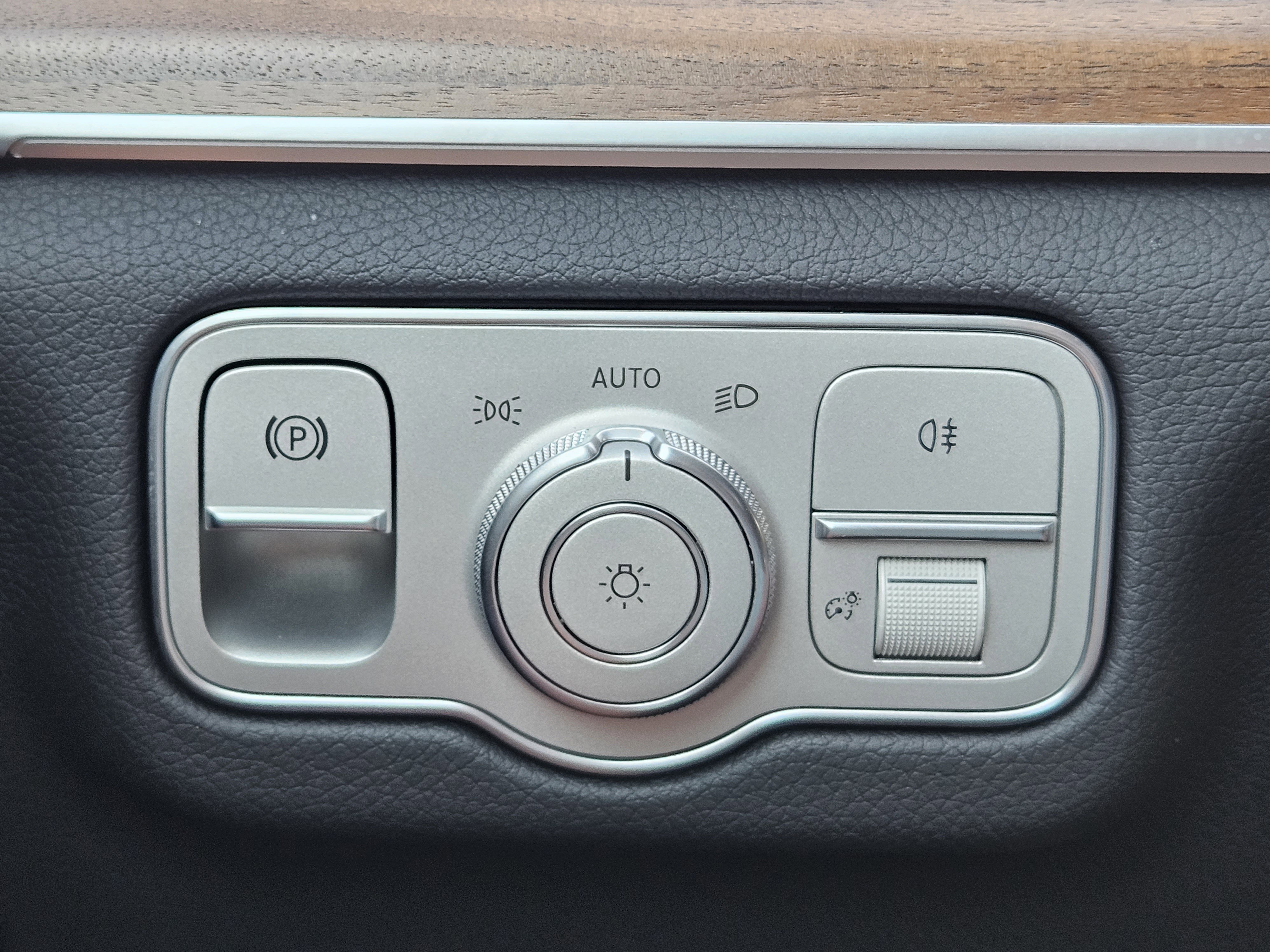 Certified 2025 Mercedes-Benz GLE 350 4MATIC image 22