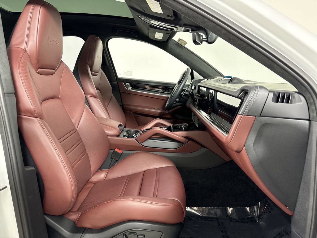 Certified 2024 Porsche Cayenne Turbo image 23