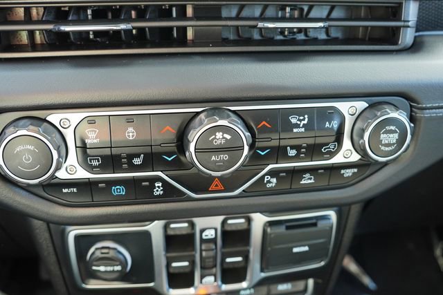 Certified 2025 Jeep Wrangler Unlimited Rubicon 4xe w/ Safety Group image 25