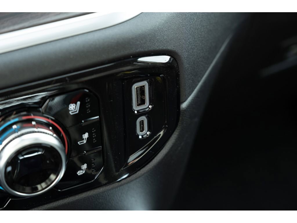 New 2026 GMC Sierra 1500 SLT w/ SLT Premium Plus Package image 29