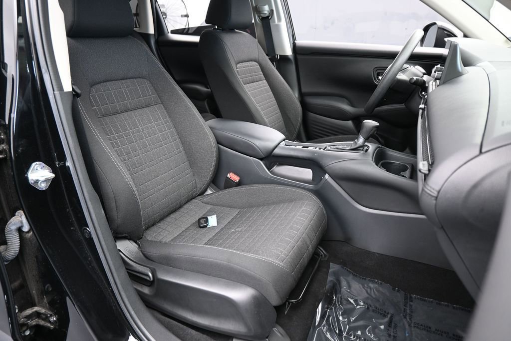 Used 2025 Honda HR-V LX image 45
