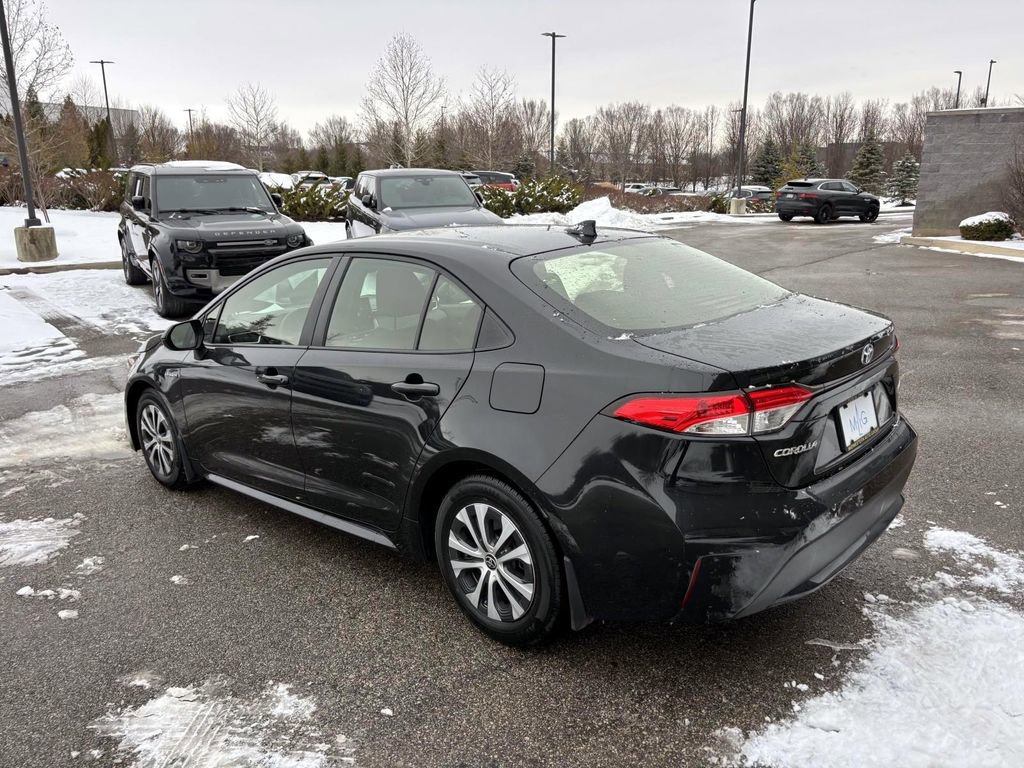 Used 2020 Toyota Corolla LE image 5