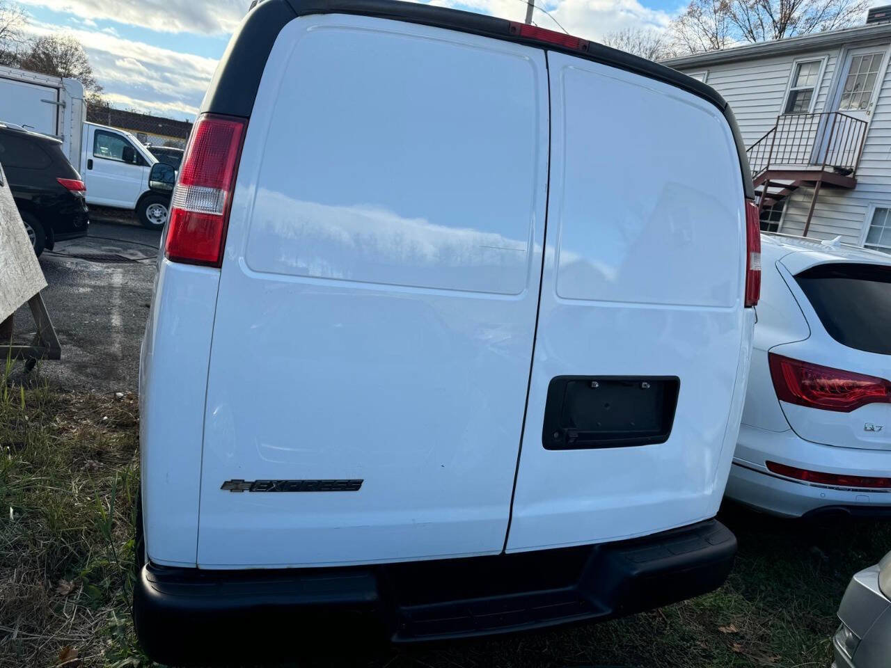 Used 2020 Chevrolet Express 2500 w/ Driver Convenience Package image 7