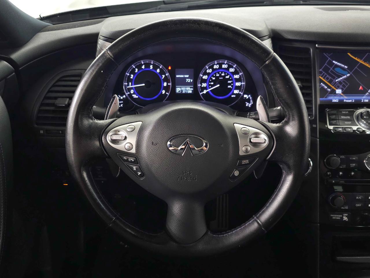Used 2017 INFINITI QX70 AWD w/ Premium Package image 18