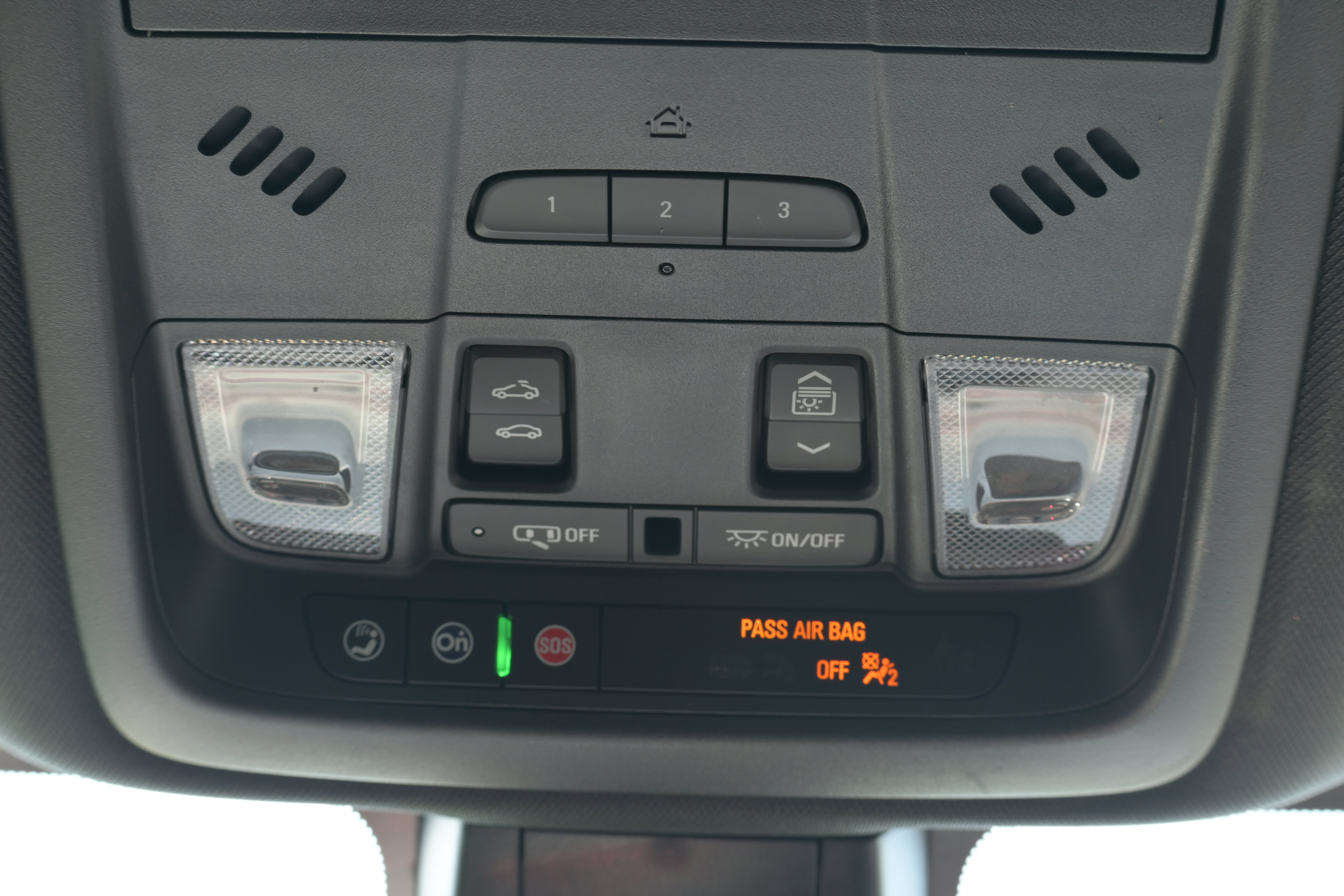 Used 2022 Chevrolet Blazer RS w/ Enhanced Convenience Package FWD image 10