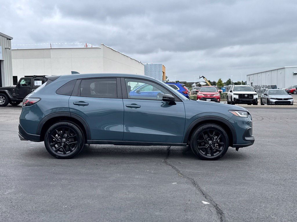 Used 2024 Honda HR-V Sport image 8