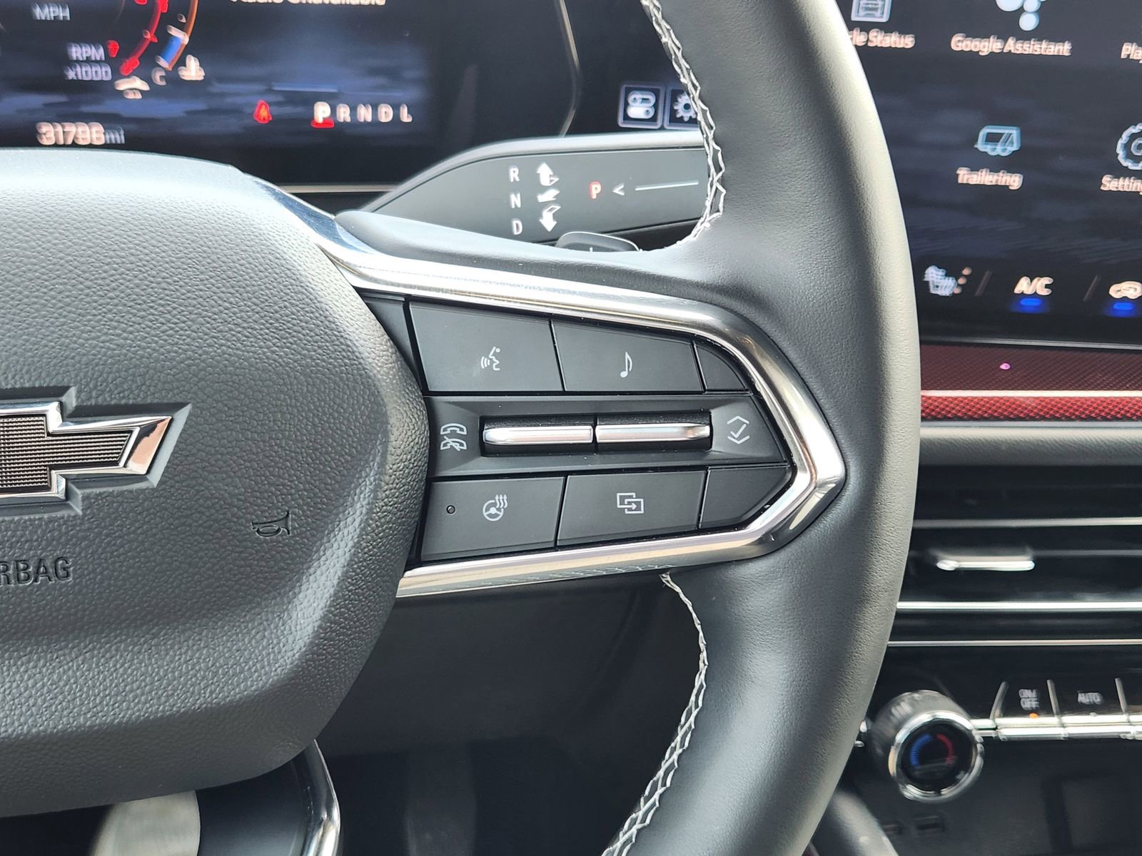 Used 2024 Chevrolet Traverse Z71 AWD/4WD image 31