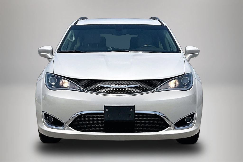 Certified 2019 Chrysler Pacifica Touring-L Plus FWD image 3