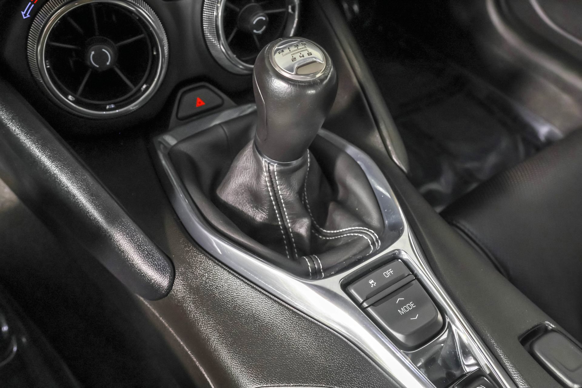 Used 2017 Chevrolet Camaro LT image 31