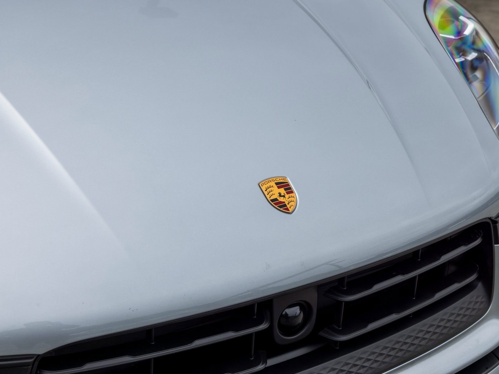 Certified 2025 Porsche Macan image 15