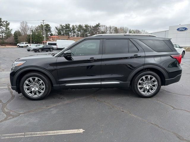 New 2026 Ford Explorer Platinum image 4
