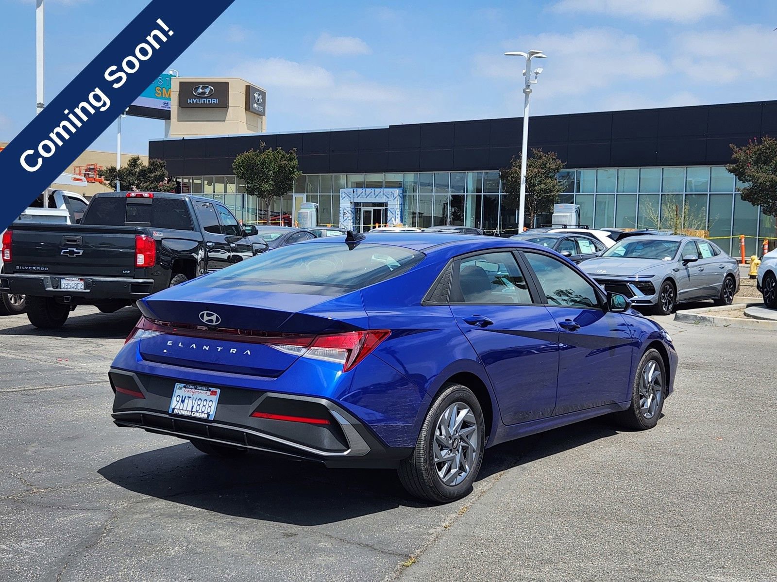 Used 2024 Hyundai Elantra SEL FWD image 7