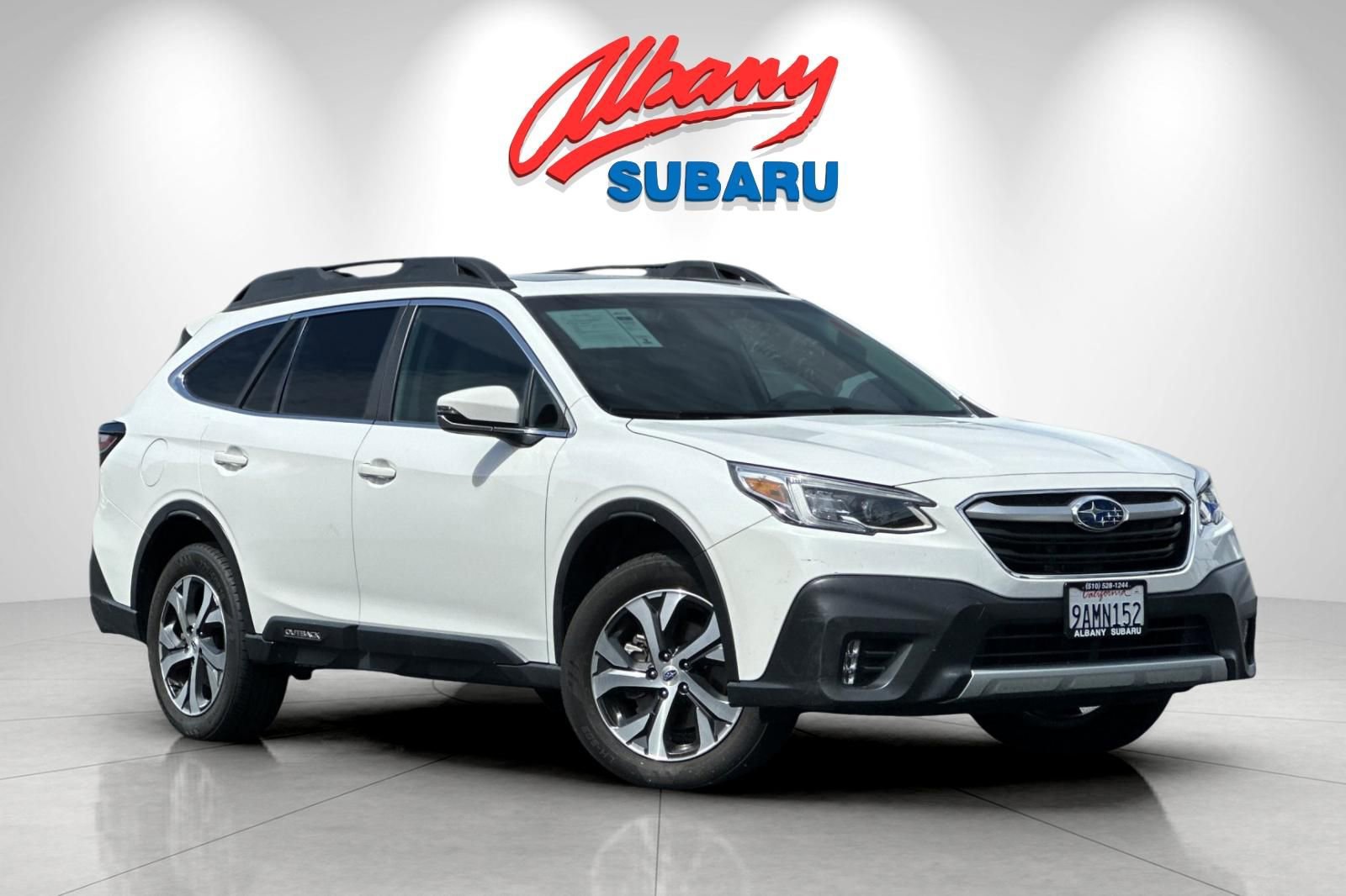 Used 2022 Subaru Outback Limited AWD/4WD image 2