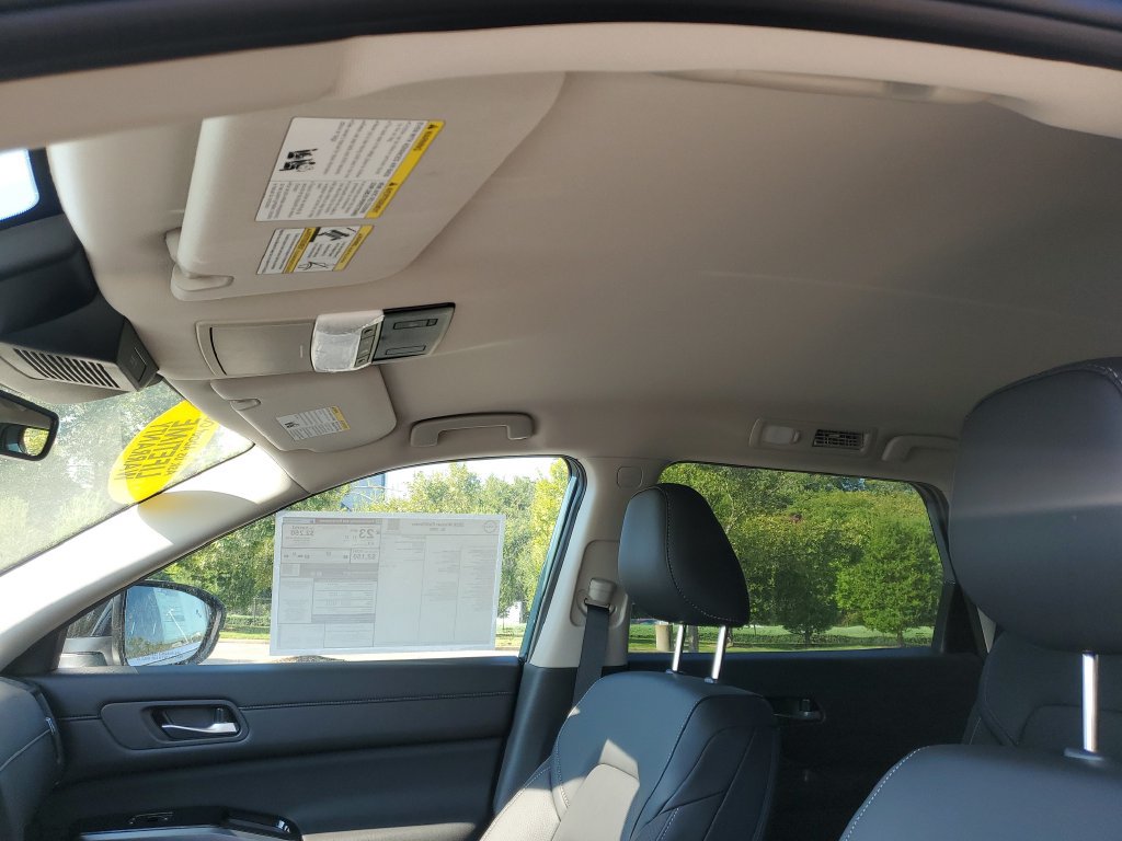 New 2026 Nissan Pathfinder SL FWD image 19