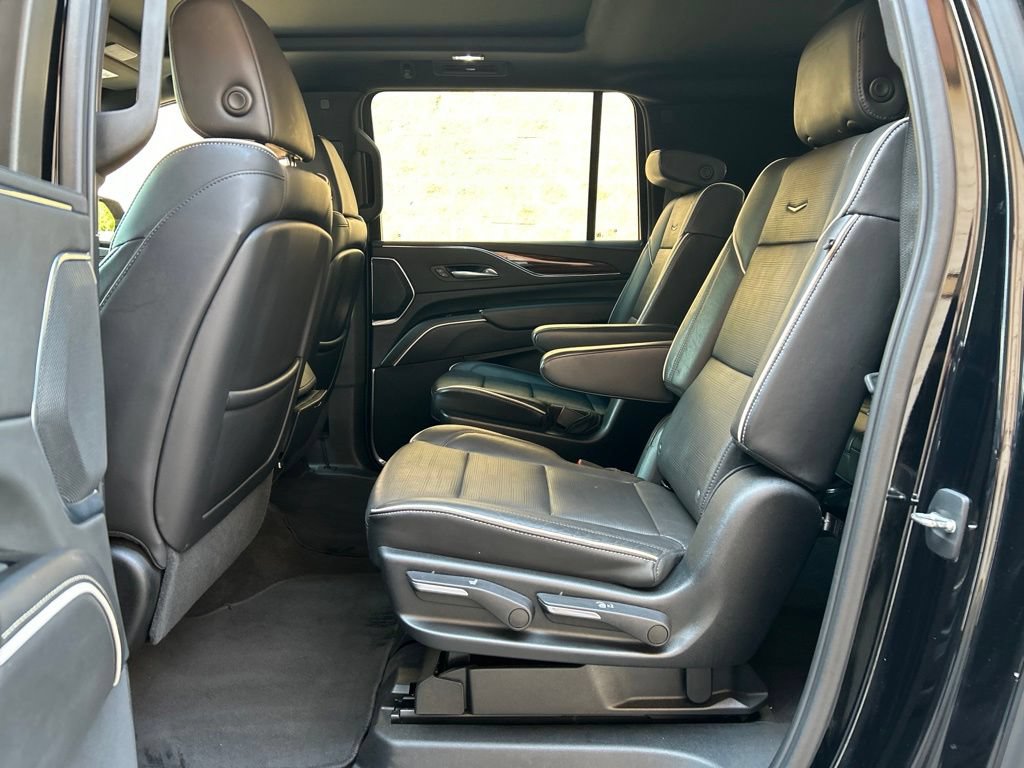 Used 2023 Cadillac Escalade ESV Premium Luxury RWD image 23