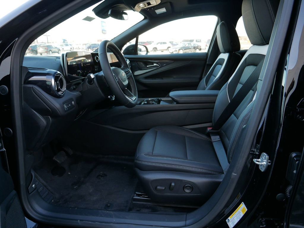 New 2025 Chevrolet Blazer EV LT image 13