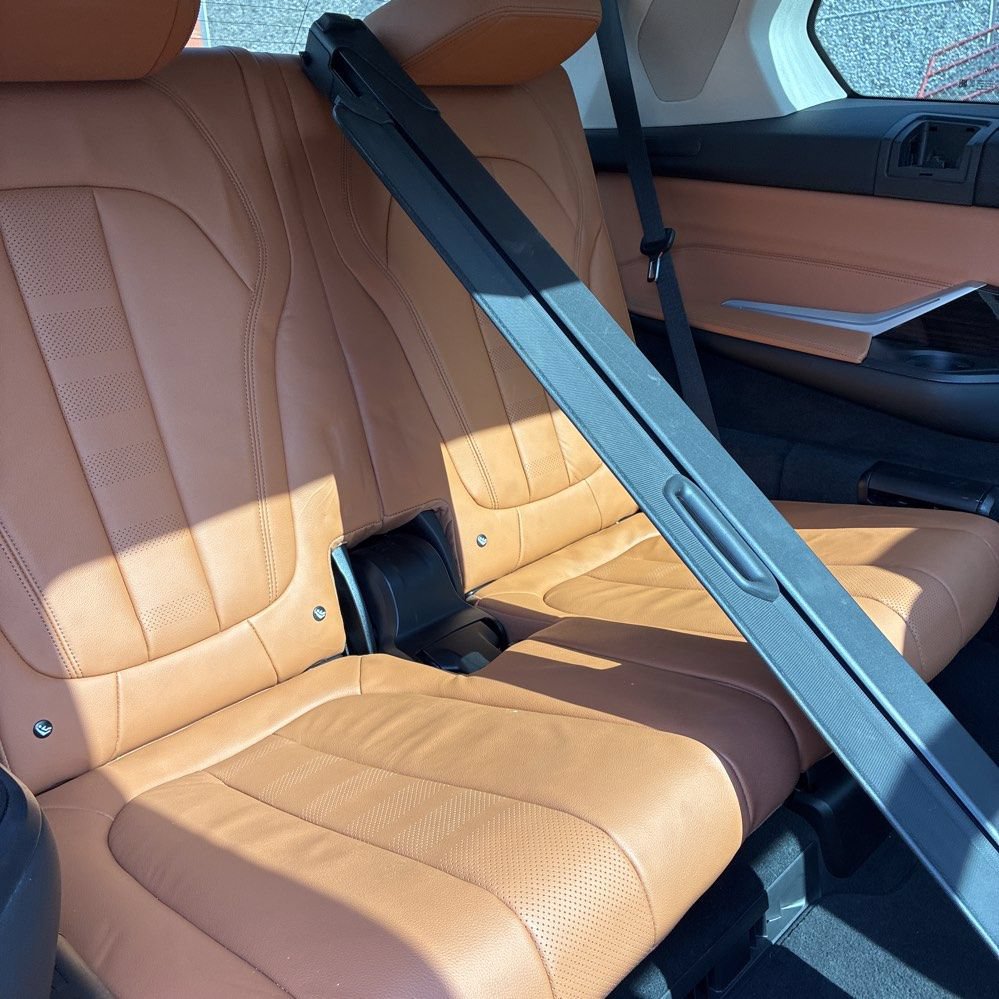 Used 2021 BMW X7 xDrive40i w/ Premium Package AWD/4WD image 15