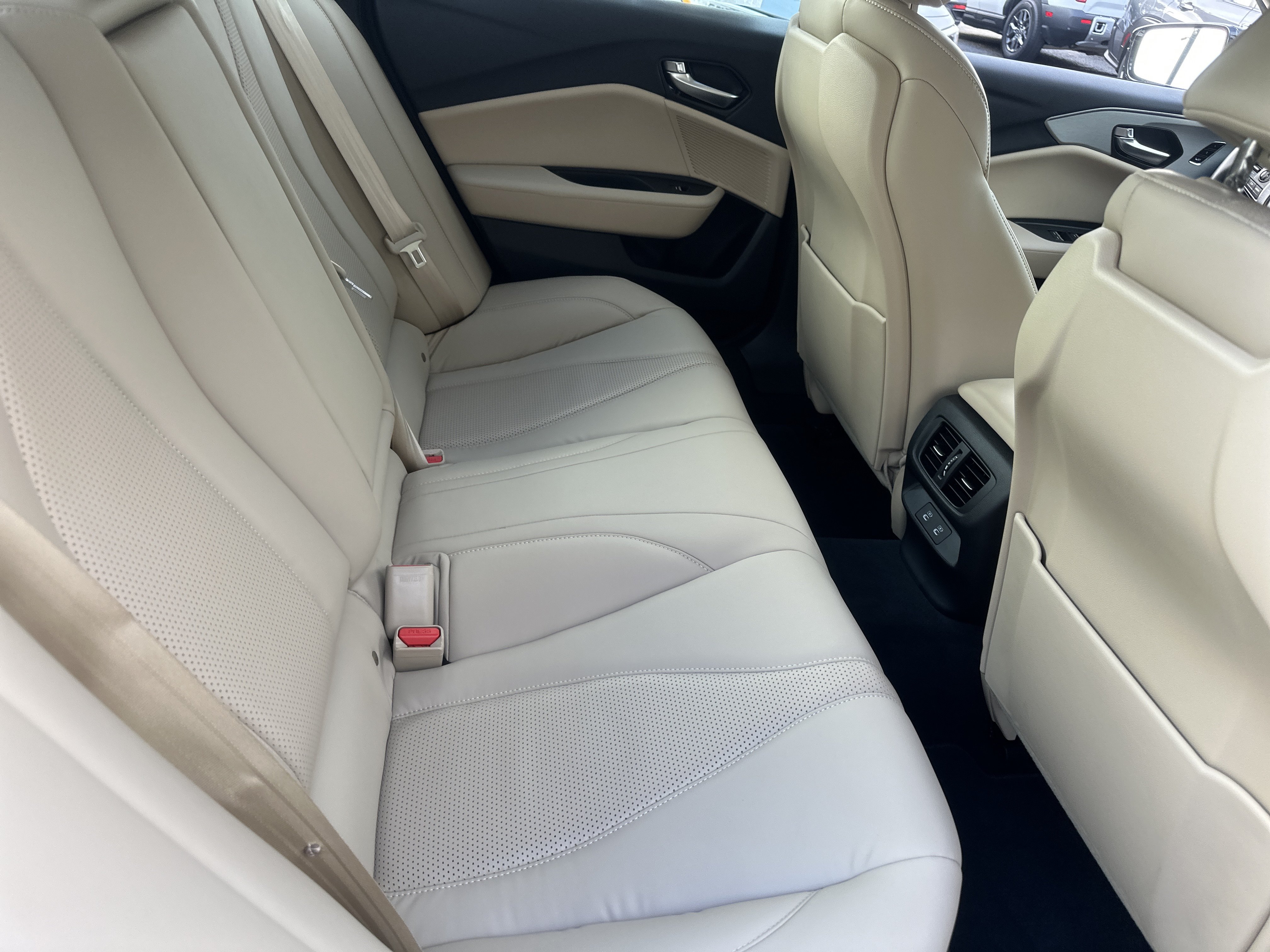 Used 2025 Acura TLX w/ Technology Package FWD image 14