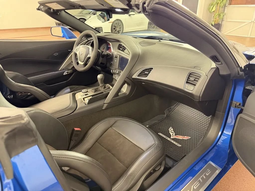 Used 2014 Chevrolet Corvette Stingray Convertible RWD image 31
