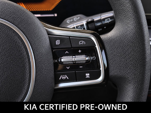 Certified 2025 Kia Sorento LX FWD image 28