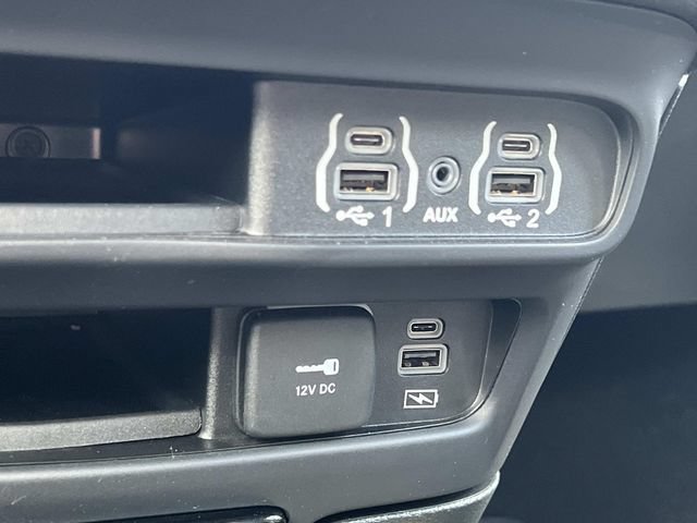 Used 2022 Chrysler Pacifica Touring-L w/ S Appearance Package FWD image 29